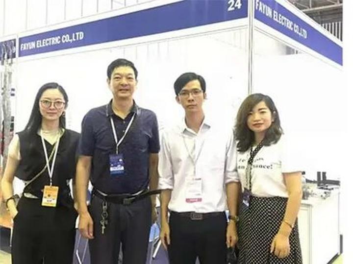 Triển lãm Dự án và Thu hút Khách Hàng Mới với Hotspot Matrix